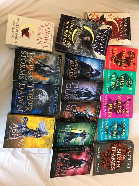 sarah j maas Sarah J Maas Book Covers, Acotar Collectors Edition, Sara J Maas Books, Sarah J Maas Universe, Sjm Bookshelf, Sarah J Maas Books In Order, Acotar Books, Romantasy Books, Author Dreams