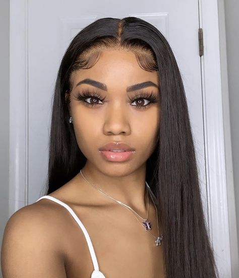 pinterest: @TRUUBEAUTYS💧 Black Hair With Brown Eyes, Light Skin Black Hair, Hair With Brown Eyes, Cleopatra Dues, Freshman Outfits, Girls Streetwear, Brown Skin Girl, Lace Fronts