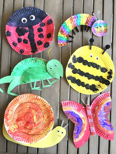 For the month of May we have been learning all about bugs. If you have figured out by now, I love arts and crafts. Since my kids are still little the easiest, and super cute, crafts are made out of… Plate Crafts For Kids, Insect Crafts, Paper Plate Crafts For Kids, Insects Theme, Bug Crafts, Toddler Arts And Crafts, Spring Crafts For Kids, Daycare Crafts, Paper Plate Crafts