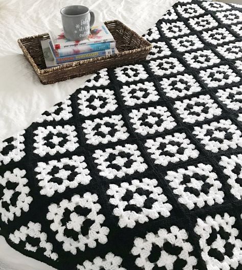 Crochet Pattern The Mabel Blanket granny square blanket | Etsy Black And White Crochet Blanket, White Crochet Blanket, Crochet Hexagon Blanket, Black And White Crochet, Blanket Granny Square, Crochet Blanket Edging, Modern Crochet Blanket, Crocheted Blankets, Granny Square Crochet Patterns Free