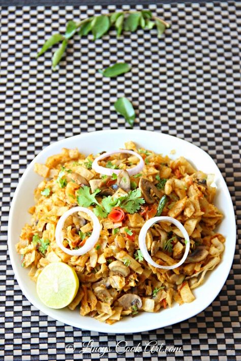 Mushroom Kothu Parotta ~ Lincy's Cook Art Food Photography Styling, Cooking Art, Food Reviews, Pad Thai, Food Styling, No Cook Meals, Blog Photography, Appetizer Snacks, Appetizer Recipes