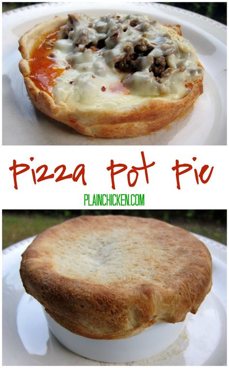 Chicago Style Pizza Pot Pie - place pizza topping and cheese in large ramekin, top with pizza crust and bake. Flip over to reveal a mini deep dish pizza! Easy to customize the ingredients! Fun twist to pizza night. Ramekin Recipe, Pizza Pot Pie, Pizza Easy, Pizza Pies, Pizza Topping, Pizza Roll, Chicago Style Pizza, Crust Pizza, Deep Dish Pizza