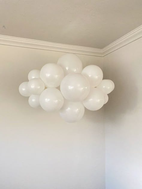 Sprinkle Decor, Cloud Baby Shower Theme, Hot Air Balloon Theme, Balloon Cloud, Cloud Party, 3d Clouds, Balloon Theme, Cloud Theme, Hot Air Balloon Party