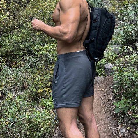 Buff Guys Aesthetic, Big Arms Men Aesthetic, Buff Man Side Profile, Bulking Body Men, Buff Guy Aesthetic, Faceless Guy Aesthetic, Mountain Man Aesthetic, Chubby Muscular Build, Muscular Back Male