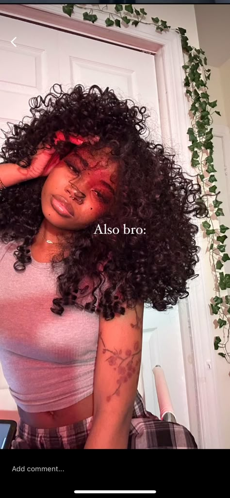 Short Bangs On Curly Hair, Cute Trending Hairstyles, Deep Wave Wig With Bangs, Layered Afro Hair Shape, Curly Crochet With Bangs, Curly Hair Short Black Women, Sza Hair Curly, Curly Hair White Highlights, Cute Blasian Girl