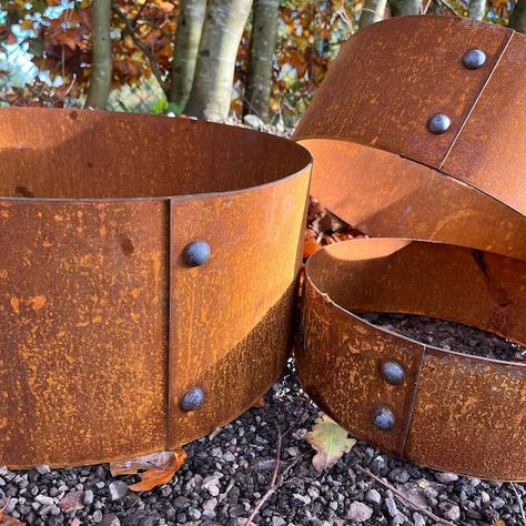 ReclaimedRailway - Etsy Raised Flower Bed, Large Outdoor Planters, Corten Steel Planters, Stella Marina, Steel Planters, Backyard Lighting, Planter Pots Outdoor, Coffee Uses, Garden Containers