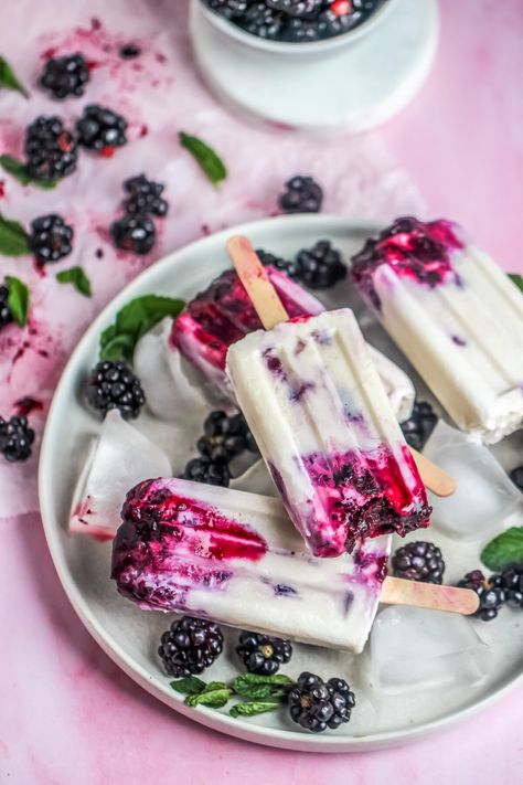 Berries & Cream Ice Pops Recipe - Frugal Mom Eh! Blackberry Popsicles, Greek Yogurt Popsicles, Blackberry Yogurt, Protein Popsicles, Yogurt Popsicle Recipes, Healthy Popsicle Recipes, Ice Pop Recipes, Fruity Recipes, Healthy Popsicles