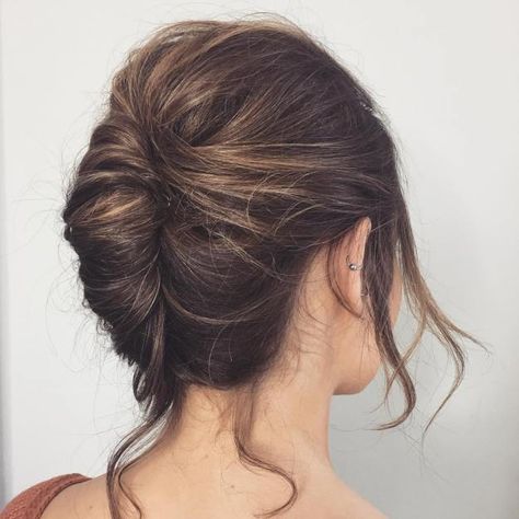 Pretty Messy French Roll Updo Wrap Around Braid, Christmas Party Hairstyles, Loose French Braids, Medium Hair Braids, French Twist Updo, Prom Hair Medium, Twist Updo, Teased Hair, French Twist Hair