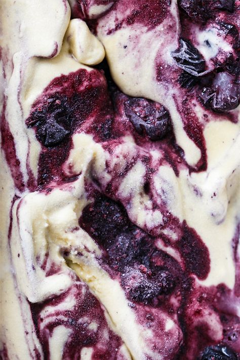 The perfect ice cream for summer. Roasting blueberries makes all the difference in this super flavorful ice cream! Ice Cream Texture, Blueberry Ice Cream, Cheesecake Ice Cream, No Churn Ice Cream, Cream Texture, Cold Cream, Blueberry Cheesecake, Lost 100 Pounds, Homemade Ice