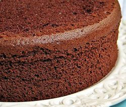 Eggless Chocolate Cake, Eggless Desserts, Chocolate Sponge Cake, Eggless Recipes, Eggless Baking, Sponge Cake Recipes, Eggless Cake, Chocolate Sponge, Chiffon Cake