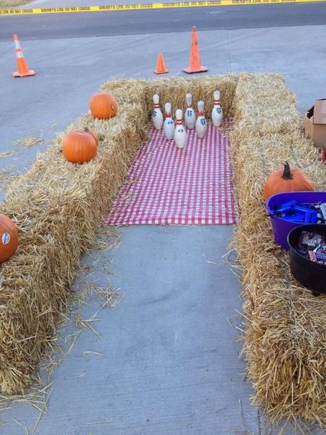 Pumpkin Patch Decoration, Pumpkin Bowling, Fall Festival Activities, Fall Festival Party, Fall Festival Decorations, Fun Thanksgiving Games, Thanksgiving Games For Adults, Fall Festival Games, Pumpkin Patch Party