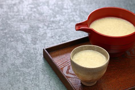 Amazake Recipe: How to Make Japanese Fermented Rice Drink - 2024 - MasterClass Rice Water Face Mask, Water Face Mask, Rice Drink, Fermented Rice Water, Fermented Rice, Pot Noodle, Japanese Grocery, Homemade Jelly, Yogurt Maker