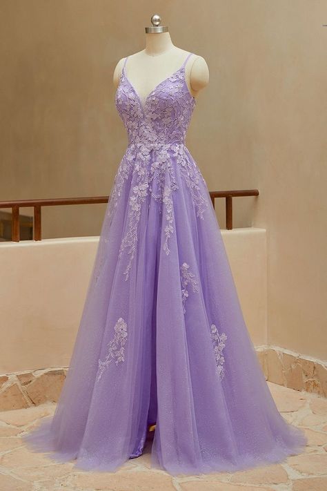 Violet Prom Dresses, Vestido Color Lila, Prom Dress Inspo, Prom Inspo, Purple Prom Dress, Prom Dress Inspiration, Pretty Prom Dresses, Prom Outfits, Grad Dresses