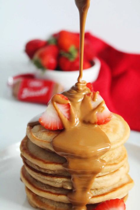 Lotus Biscoff Pancakes - The Six Figure Dish Biscoff Sauce Recipe, Cookie Butter Pancakes, Biscoff Pancakes, Biscoff Sauce, Homemade Cookie Butter, Fruit Crush, Biscoff Recipes, Butter Pancakes, Homemade Strawberry Sauce