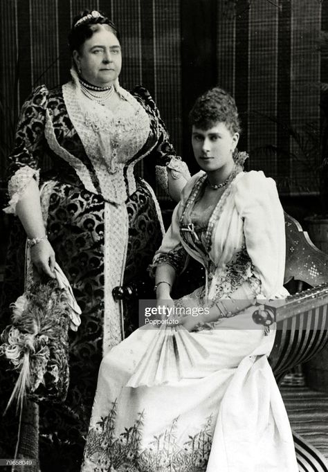 News Photo : circa 1891, Princess Mary of Teck, who was to... Queen Mary Of England, Mary Of Teck, Queen Victoria Family, Rainha Elizabeth Ii, Queen Alexandra, English Royalty, Elisabeth Ii, British Royal Families, Queen Of England