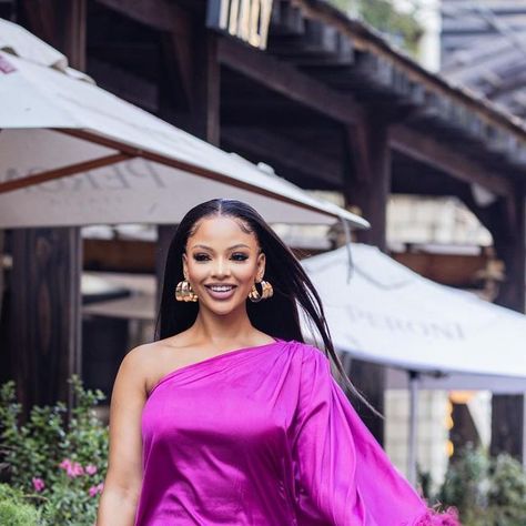 Mihlali Ndamase Instagram, Somali Guntino Dress, Janelle Monae Electric Lady, Mihlali Ndamase, Fancy Outfits, Pretty Selfies, Glow Up?, Body Goals, 6 Months