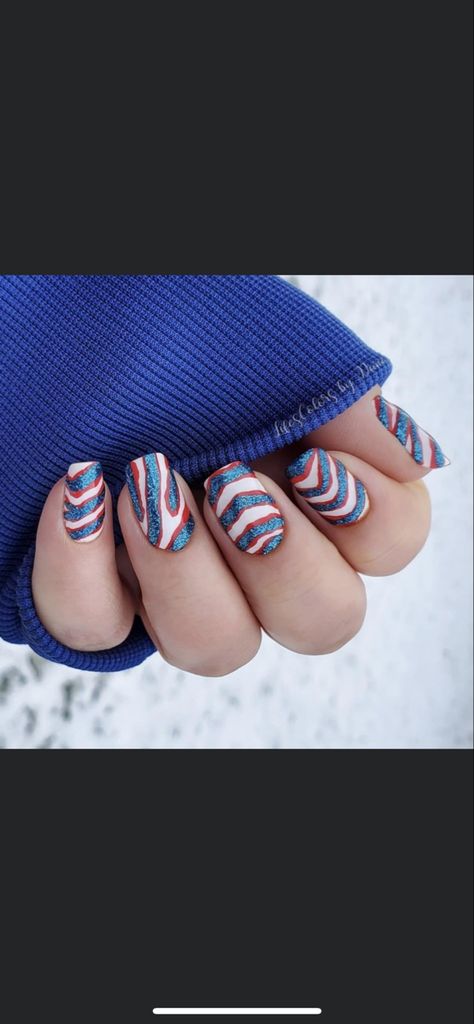 Buffalo Bills Zubaz Nails, Buffalo Bill Nails, Zubaz Nails, Buffalo Bills Nails Design, Fall Football Nails, Buffalo Bills Diy, Bills Nails, Buffalo Bills Zubaz, Buffalo Bills Nails