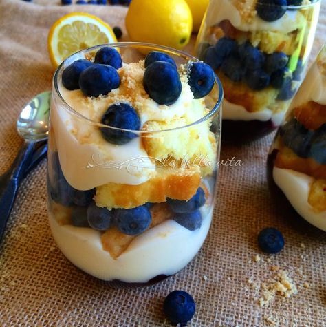 Blueberry and Limoncello Cream Parfaits Blue And Gold Food Ideas, Parfait Recipes, Sleepover Food, Italian Desserts, Lemon Curd, Cookie Desserts, Summer Desserts, Blueberries, Just Desserts