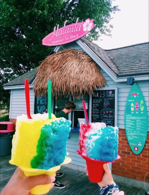 Hawaiian Ice, I Need Vitamin Sea, Tumblr Food, Summer Goals, Ice Creams, Pretty Food, Summer Of Love, Food Cravings, Aesthetic Food