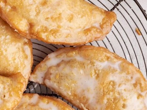 Perfectly Portable and Sweet: Cherry Cheesecake Hand Pies Recipe - NewsBreak Cheesecake Hand Pies, Cherry Hand Pies Recipes, Yeast Dinner Rolls Recipe, Easy Hand Pies, Frozen Strawberry Lemonade Recipe, Pie Crust Dessert, Pink Lemonade Recipes, Cherry Hand Pies, Peanut Butter Balls Recipe