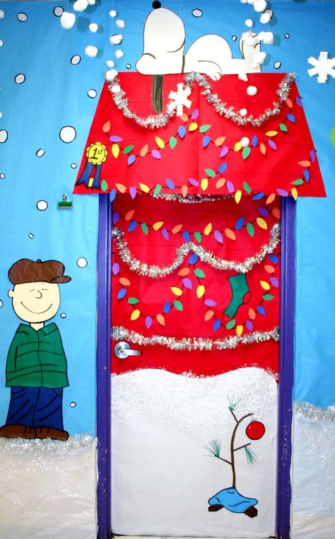 Snoopy winter door decoration Preschool Door Decorations, Winter Door Decorations Classroom, Wonderland Classroom, Snoopy Winter, Christmas Door Decorating, Superhero Christmas, Door Decorations Classroom Christmas, Holiday Door Decorations, Classroom Christmas Decorations