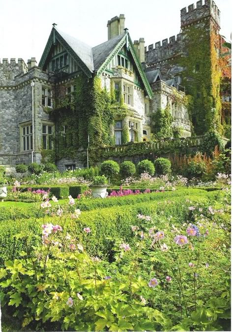 Hatley Castle, Italian Garden, Have Inspiration, Beautiful Castles, Vancouver Island, Beautiful Buildings, Pretty Places, Old House, British Columbia