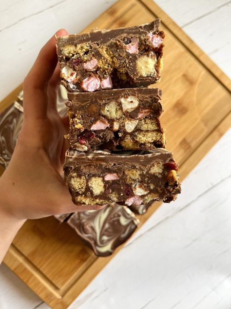 Gluten Free Rocky Road, Vegan Rocky Road, Rocky Road Cookies, Chocolate Alternatives, Rocky Road Recipe, Gluten Free Biscuits, Biscuits Cookies, Dairy Free Alternatives, Healthy Sweet Treats