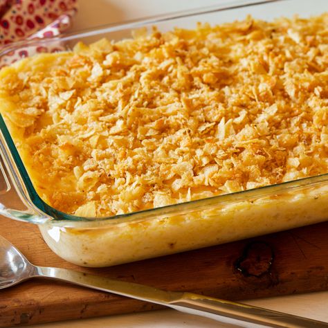 Funeral Potatoes by Ree Drummond Noodle Kugel Recipe, Cowboy Food, Pioneer Woman Recipes, Ree Drummond, How To Cook Potatoes, Potato Casserole, Pioneer Woman, Potato Chips, Food Network