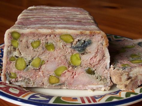 Pâté de Campagne with bacon and pistaccios    Discover French temptations for your event with #LOUIS event - www.louis-event.com Country Pate, Terrine Recipe, Pate Recipes, Homemade Sausage, French Cooking, Cured Meats, French Food, Cooking Meat, Other Recipes