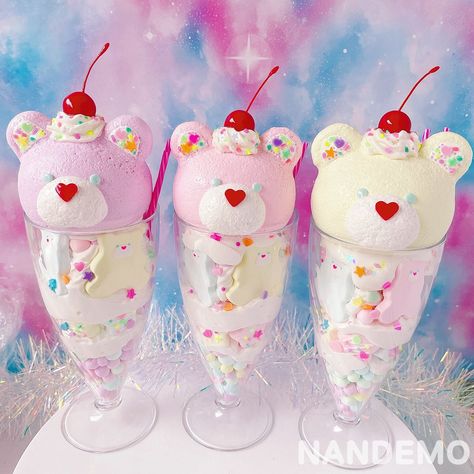 Kawaii Milkshake, Bear Fanart, Kawaii Treats, Kawaii Cafe, Cute Desert, Ice Cream Aesthetic, Cute Sweets, Pastel Desserts, Kawaii Party