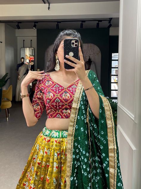 Bridal Langa, Patola Lehenga Choli, Patola Lehenga, Silk Lengha, Fashion Lehenga, Patola Print, Reception Gowns, Lehenga Fabric, Stitched Lehenga