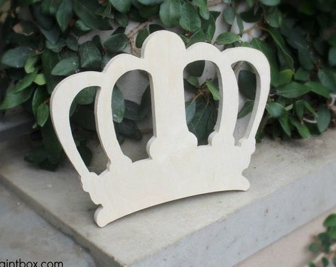 Remember Whose Daughter You Are Wood Sign Gift For Daughter | Etsy Royal King Crown, Craft Crown, Wooden Crown, Princess Photo Props, Crown Wall Decor, Bed Crown Canopy, Crown Decor, Wooden Craft Shapes, Princess Decorations