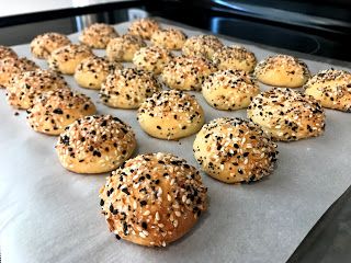 Keto Breakfast Foods, Bagel Bites Recipe, Oven Roasted Cauliflower, Keto Breakfasts, Buh Bye, Keto Kitchen, Keto Baking, Mini Bagels, Bagel Bites