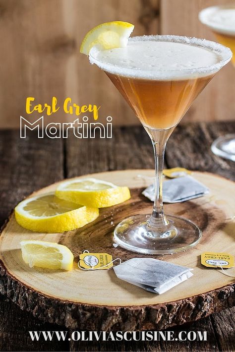 Summer Mixed Drinks, Cocktails Made With Gin, Tea Time Food, Cocktails Recipes, Martini Recipe, Tea Cocktails, Drinks Cocktails, Fancy Drinks, Martini Recipes