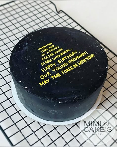 Cursed Cakes, Star Wars Birthday Cake, Cake Bento, Cake For Boyfriend, Star Wars Cake, Funny Birthday Cakes, Mini Cakes Birthday, Creative Birthday Cakes, Pretty Birthday Cakes