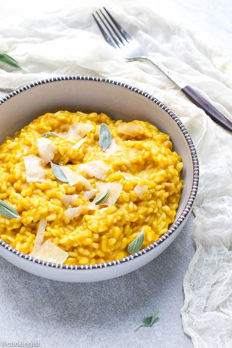 Pumpkin-Risotto-Recipe Recipes With Pumpkin, Pumpkin Risotto Recipes, Easy Fall Dinners, Comfort Pasta, Pumpkin Risotto, Squash Risotto, Grain Recipes, Sides Recipes, Butternut Squash Risotto