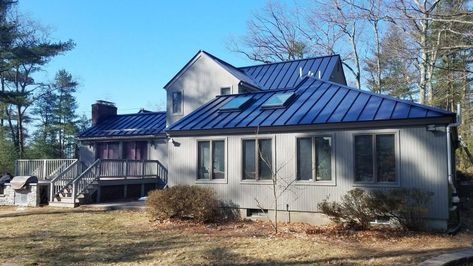 For homeowners, 2018 color trends for metal roofing are all about standing out from the crowd #roofcolor #metalroof #trendy Blue Metal Roof Houses Color Combos, Blue Roof House Colors Exterior Paint, Colored Metal Roof, Metal Roof Houses Color Combos, Blue Metal Roof, Metal Roof Paint, Residential Metal Roofing, Jj House, Hunting Cabin Decor