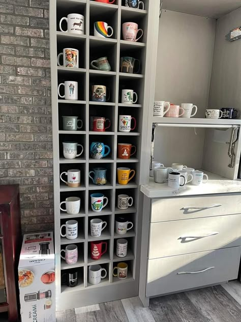 Coffee Mug Storage Ideas Cabinets, Mug Cupboard, Coffee Cup Storage Ideas, Coffee Mug Storage Ideas, Mug Display Ideas, Mug Storage Ideas, Coffee Mug Storage, Coffee Cup Storage, Cup Display