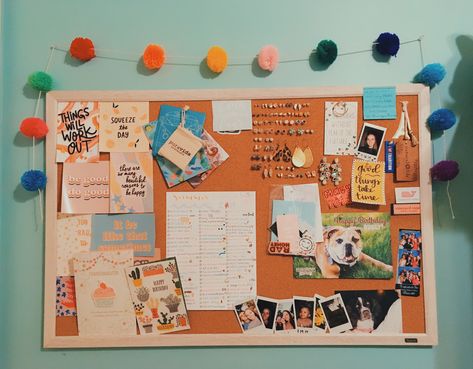 vsco: macywillcutt Cute Cork Board Ideas Offices, Aesthetic Cork Board Ideas Kpop, Cute Cork Board Ideas Bedrooms, Dorm Room Cork Board, Room Board Ideas, Dorm Room Picture Wall Ideas Cork Boards, Cork Board Ideas Coquette, Corkboard Decor, Cork Board Ideas For Bedroom