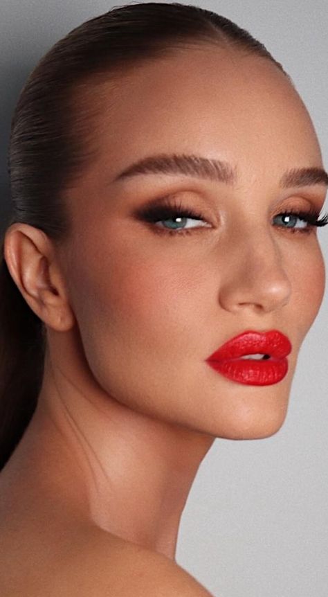 Hung Vanngo Makeup, Rosie Huntington Hair, Red Lipstick Makeup Blonde, Rosie Huntington Whiteley Makeup, Rosie Huntington Whiteley Hair, Rose Huntington, Hung Vanngo, Dior Contour, Dolce And Gabbana Makeup