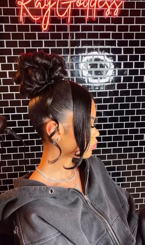 Hair Styles For 8th Grade Dance, Homecoming Hair For Black Women, Pined Up Hairstyles, Parking Gel Hair Styles For Ladies With Attachment, Ponytail With Two Strands Out, Sneakerball Hairstyles, Matric Dance Hairstyles For Black People, Birthday Ponytail Hairstyles, Up Due Hairstyles Black Women