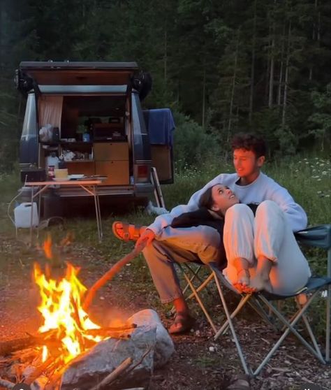 Gaming Couple Aesthetic, Romantic Relationships Couples, Dream Dates Aesthetic, Camp Couple, Date Ideas Aesthetic, Best Road Trip Songs, Camping Date, Camping Couples, Road Trip Songs