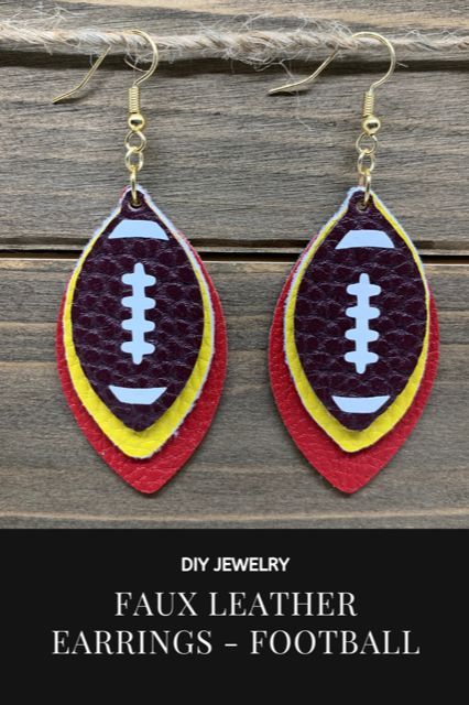 These stacked football faux leather earrings are the perfect way to show off team spirit. Just pick the colors of your favorite sports team.  These diy earrings are easy to make with your Cricut Explore.  Faux leather cuts easily with the regular fine tip blade and green mat.  Check out this post to see just how easy it is to make this football earrings diy. Friend Christmas Gifts Ideas, Best Friend Christmas Gifts Ideas, Diy Cricut Projects, Friend Christmas Gifts, Homemade Gifts For Friends, Homemade Teacher Gifts, Best Friend Christmas, Best Friend Christmas Gifts, Football Earrings