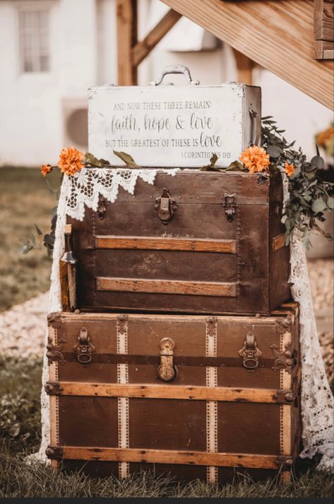 Garden Wedding Decorations, Vintage Trunks, Vintage Chest, Cute Signs, Staging, Garden Wedding, Wedding Table, Accent Decor, Wedding Venues