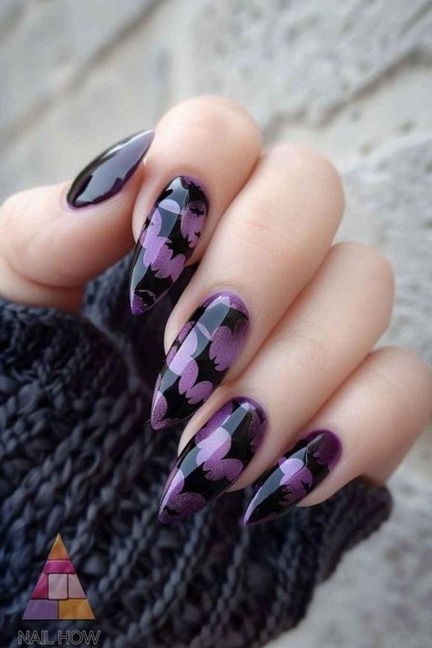 Nail Matte Ideas, Dark Purple Halloween Nail Designs, Black And Purple Witchy Nails, Purple Bat Nails, Light Halloween Nails, Black And Purple Halloween Nails Short, Goth Nails Purple, Bat Nails Designs, Dark Purple Nails Designs