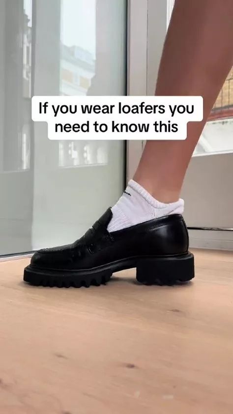 Don’t you hate it when socks ruin the look of your loafers? Here's an easy hack for turning any sock into a no-show sock. Loafers With Socks Outfit, Socks With Sneakers, Ugly Socks, How To Make Socks, Socks And Loafers, Loafers And Socks, Loafers With Socks, Pointy Shoes, Clothes Life Hacks