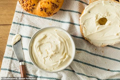 The no-bake dessert needs bourbon biscuits, cream cheese (pictured) and milk chocolate... Cream Cheese Substitute, Diy Sauces, Baking Tricks, Bake Snacks, Jus Lemon, Queso Cottage, Cooking Substitutions, How To Make Cream, Bakery Items