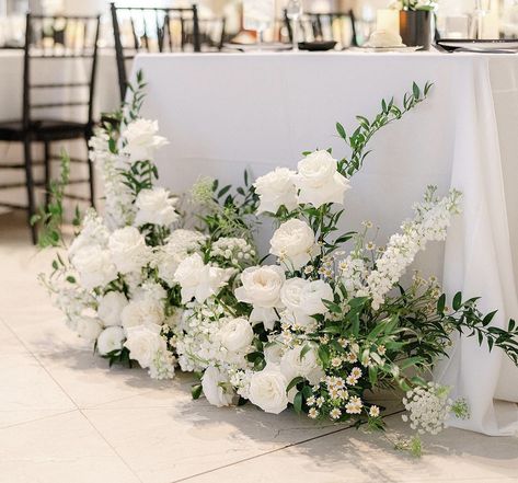 Greenery And White Wedding Flowers, Wedding Centerpieces Long Rectangle Table, Wedding Headtable Flowers, End Of Table Flowers Wedding, Reception Head Table Decor, Floral Wedding Arch Ideas, White And Green Wedding Flowers Table Centerpieces, White Floral Arrangements Wedding, White Floral Wedding Decor