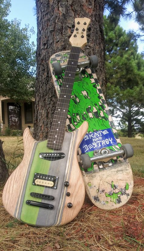 Skateboard Guitar, Skateboard Pfp, Creature Skateboards Wallpaper, Green Skateboard, Skateboard Grunge, Guitar And Skateboard Aesthetic, Dark Skateboard Aesthetic, Cats Skateboarding, Skateboard Wallpaper