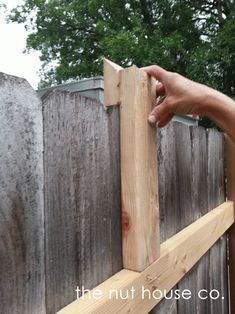 Save money & time with tips and tricks for building fence using support post spikes. Yes, no post holes & no concrete! Nut House, Old Fences, Building A Fence, Diy Fence, Yard Project, Tables Diy, Fence Ideas, Anna White, Backyard Fences